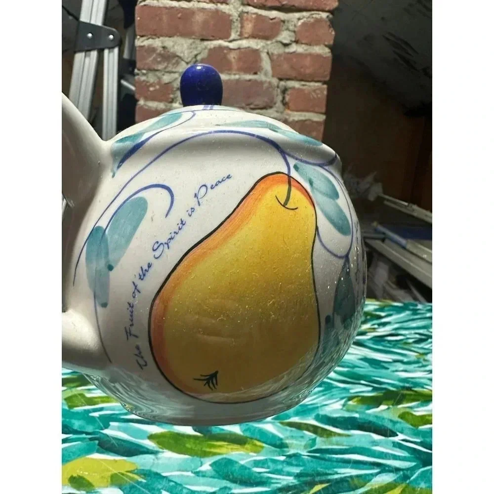 Wang’s International Fruit Teapot